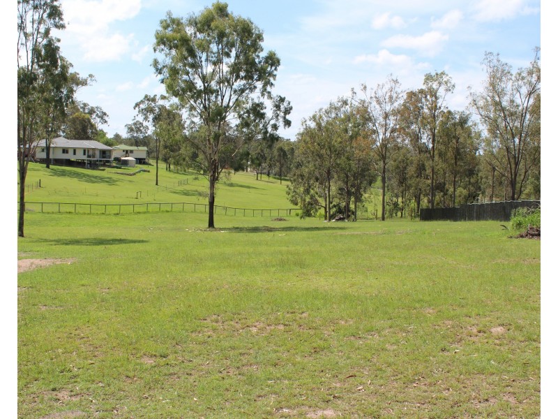 82 Lakes Dr, Laidley Heights QLD 4341