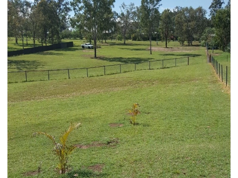 82 Lakes Dr, Laidley Heights QLD 4341