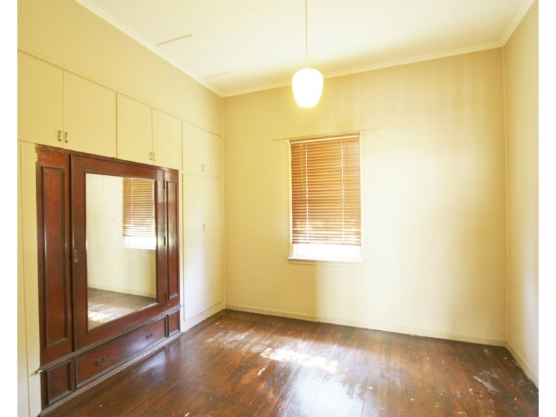 16 Church Street, Forest Hill QLD 4342