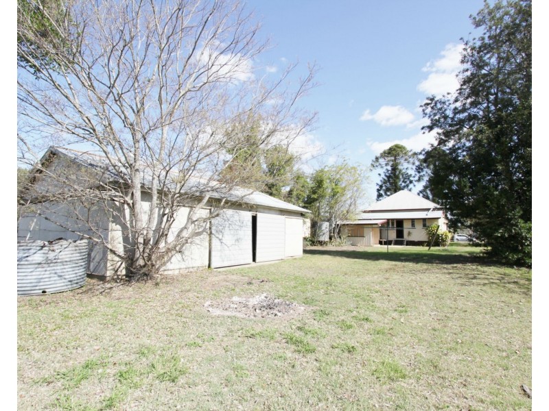 16 Church Street, Forest Hill QLD 4342