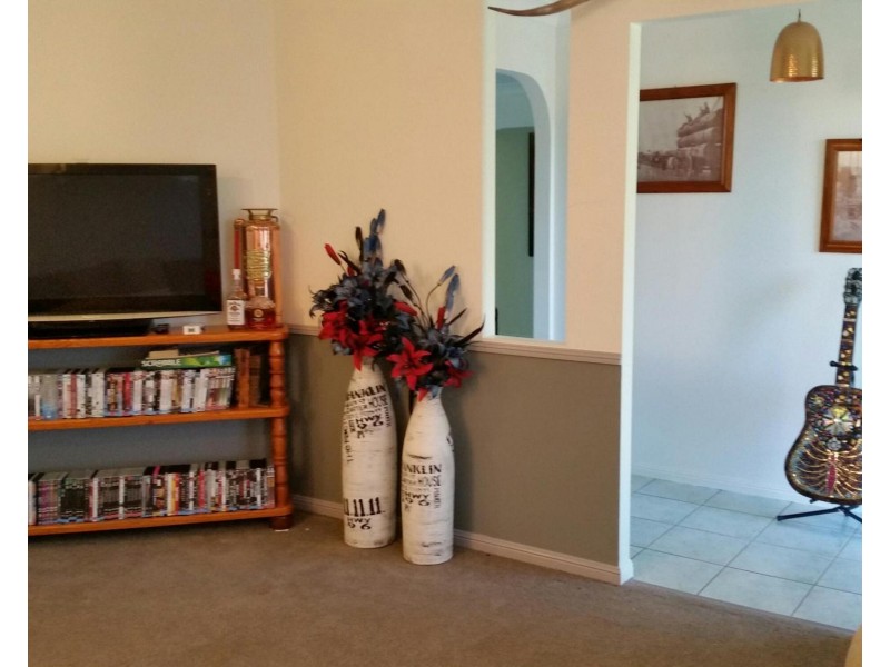 3 Heron St, Laidley Heights QLD 4341