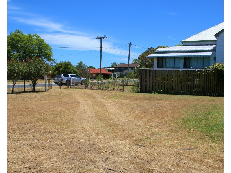 26 Bowen St, Helidon QLD 4344