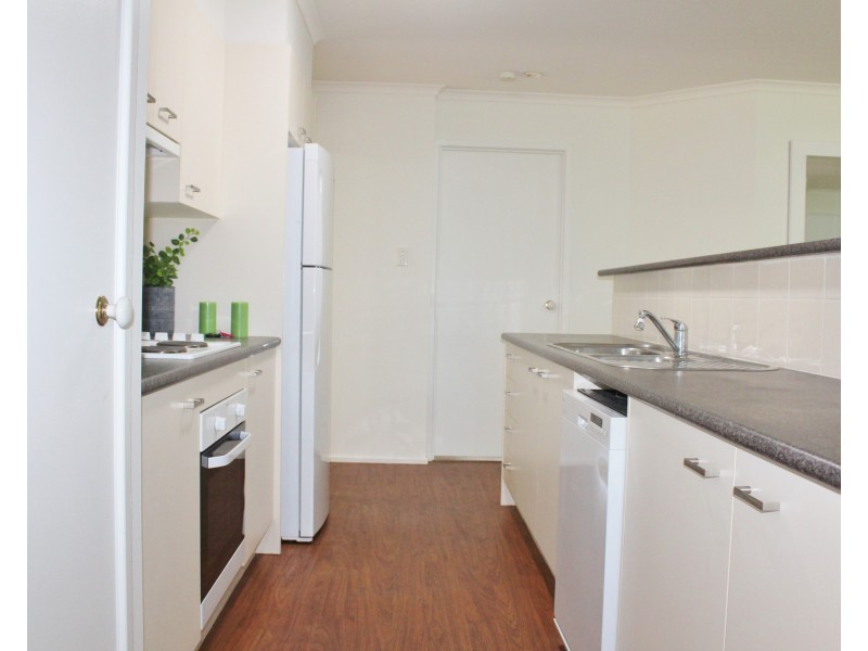 19 Bond Ct, Kensington Grove QLD 4341