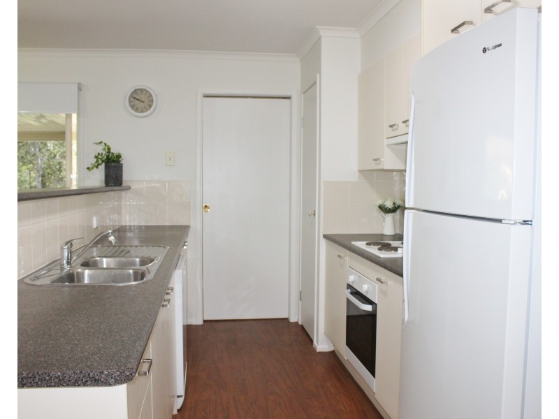 19 Bond Ct, Kensington Grove QLD 4341