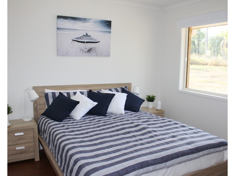 19 Bond Ct, Kensington Grove QLD 4341