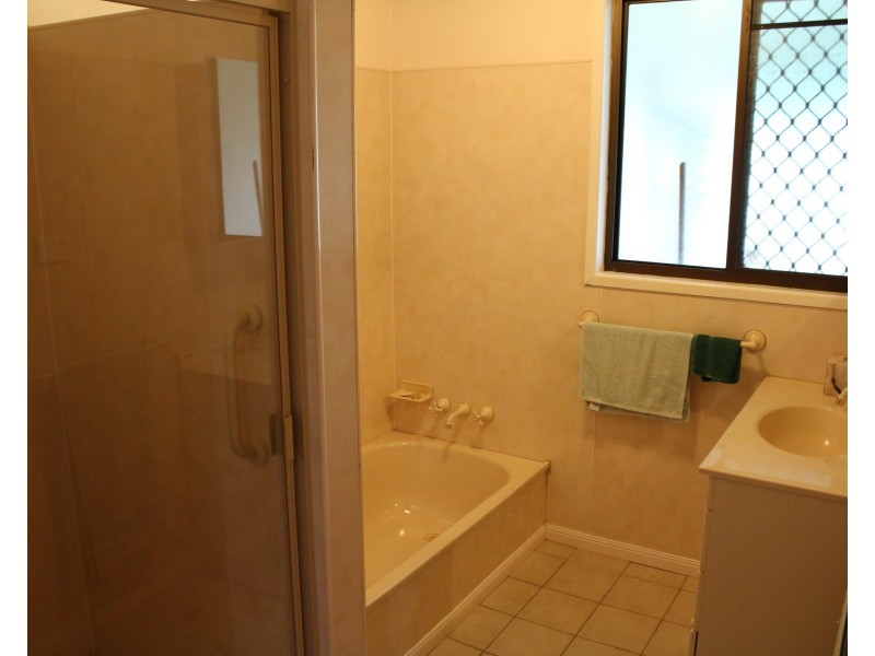 2037 Gatton-helidon Rd, Helidon QLD 4344