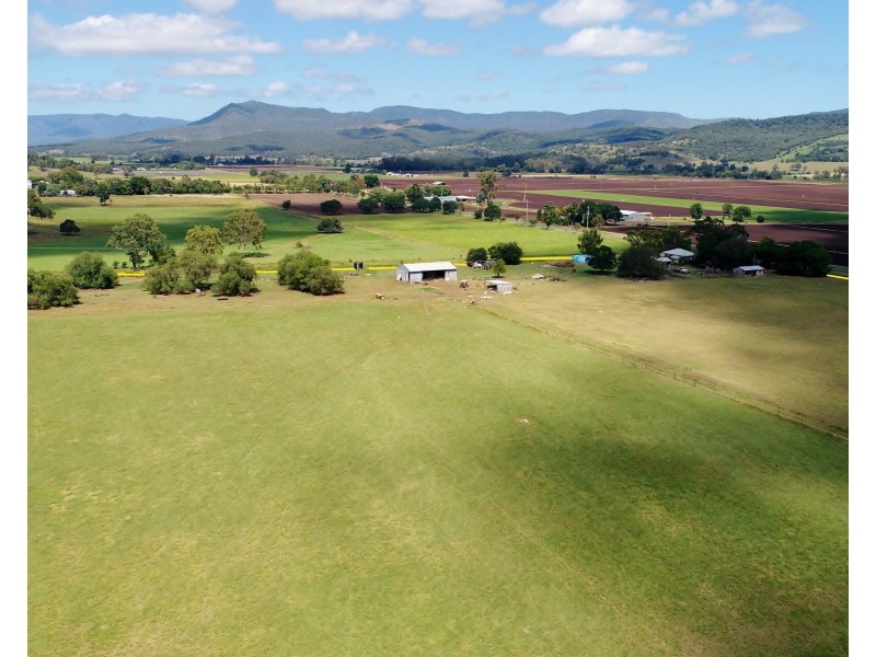 79 Mulgowie Rd, Mulgowie QLD 4341