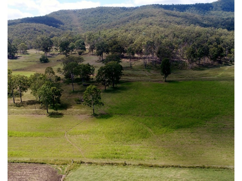 79 Mulgowie Rd, Mulgowie QLD 4341