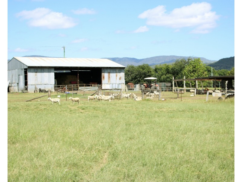 79 Mulgowie Rd, Mulgowie QLD 4341