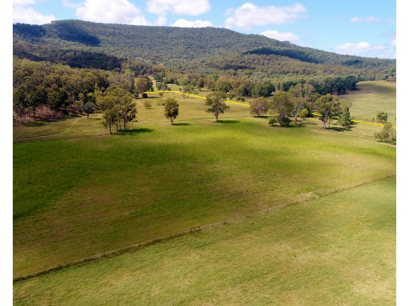 79 Mulgowie Rd, Mulgowie QLD 4341