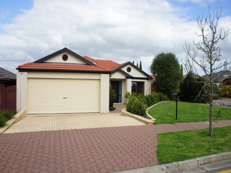 4 Hidcote Circuit, Oakden SA 5086