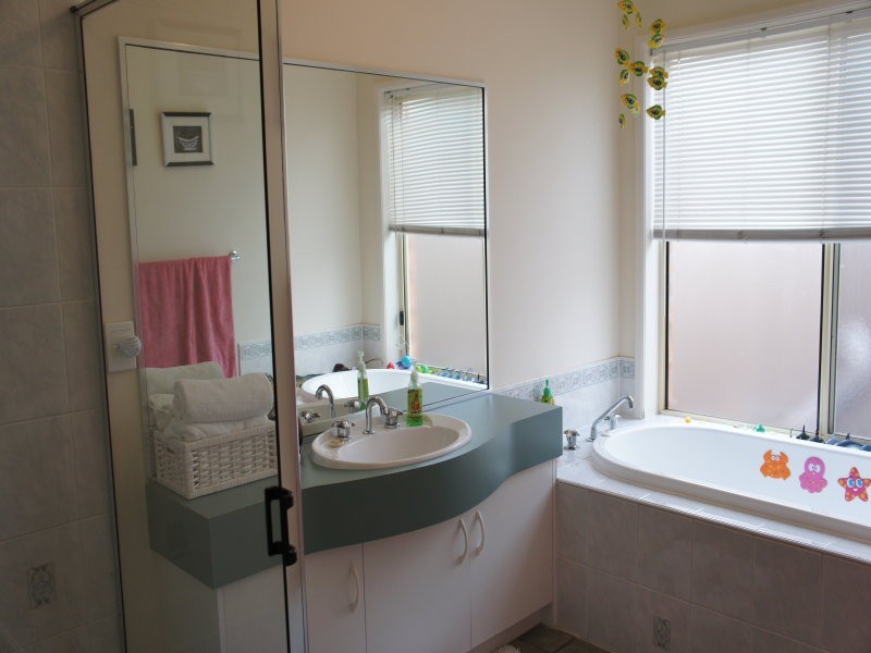 4 Hidcote Circuit, Oakden SA 5086