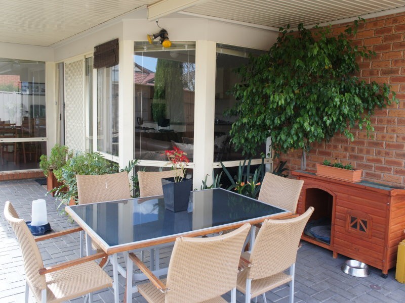 4 Hidcote Circuit, Oakden SA 5086