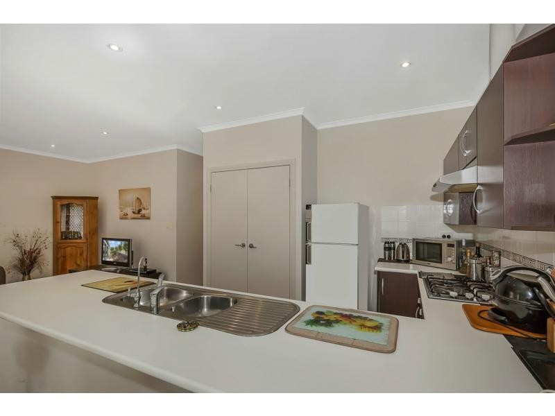 6 Swanson Street, Gilles Plains SA 5086