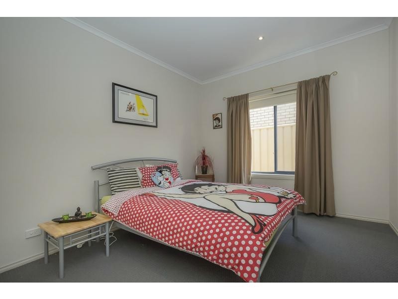 6 Swanson Street, Gilles Plains SA 5086