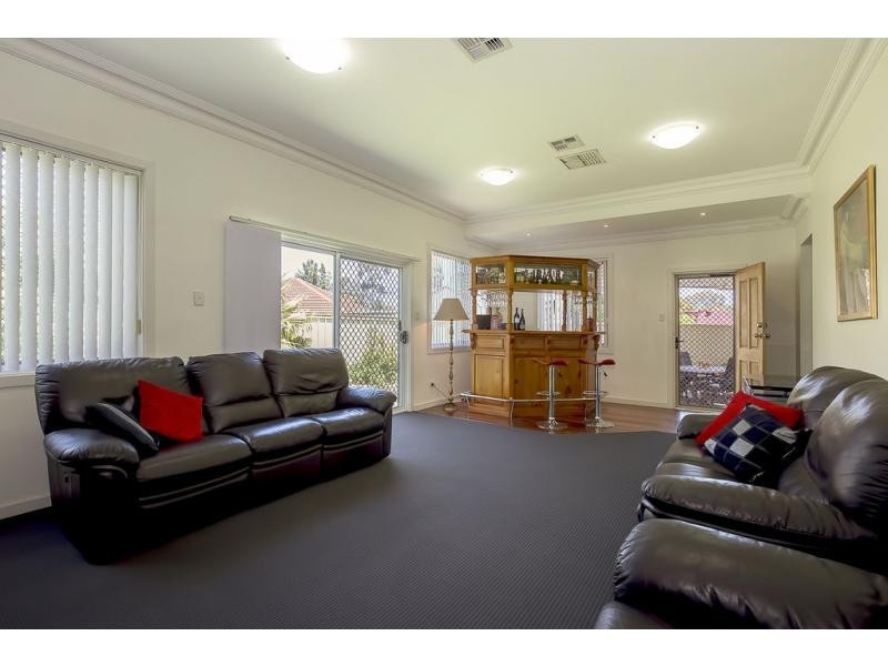 1 Kincraig Crescent, Modbury SA 5092