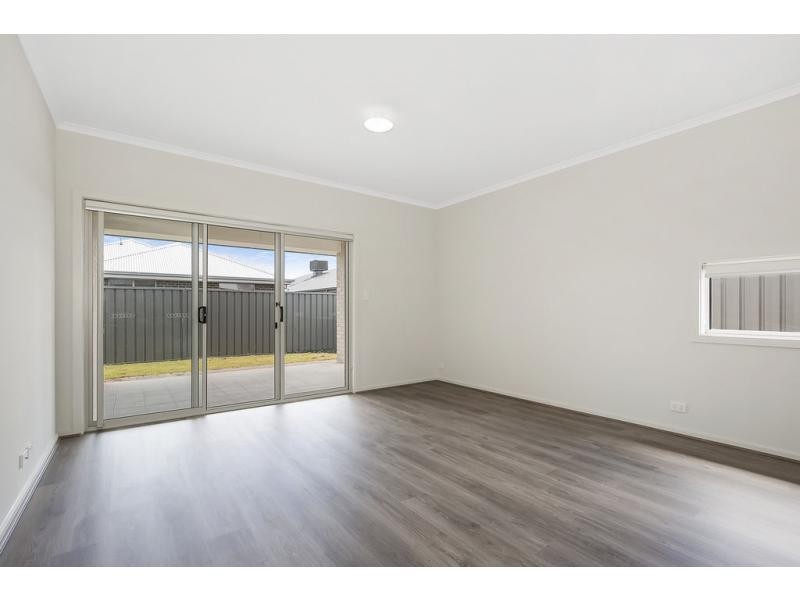 9 Wesley Road, Evanston Gardens SA 5116