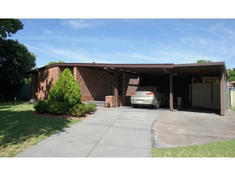 18 Morawa Avenue, Gilles Plains SA 5086