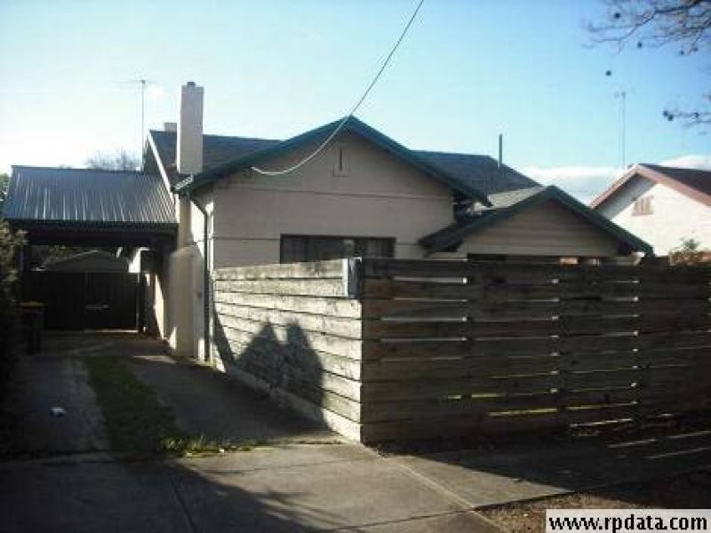 64 Eighth Avenue, St Peters SA 5069