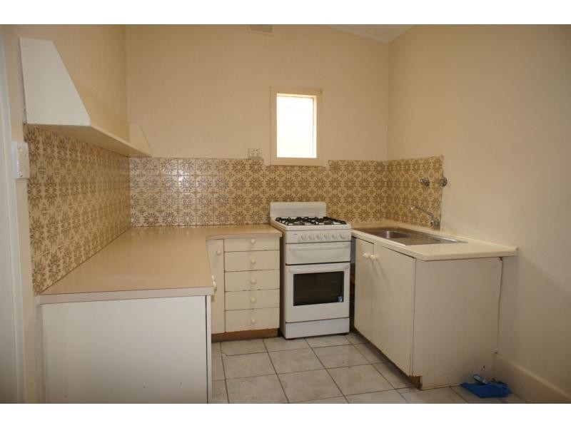 64 Eighth Avenue, St Peters SA 5069