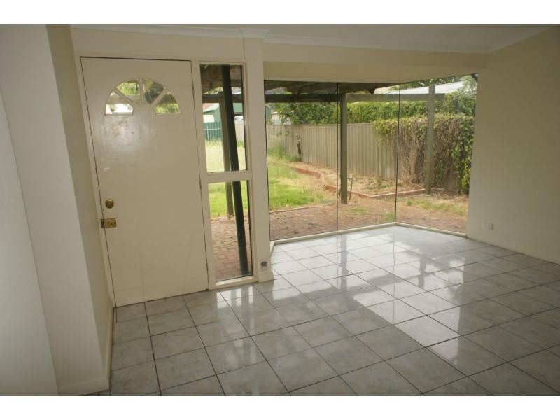 64 Eighth Avenue, St Peters SA 5069