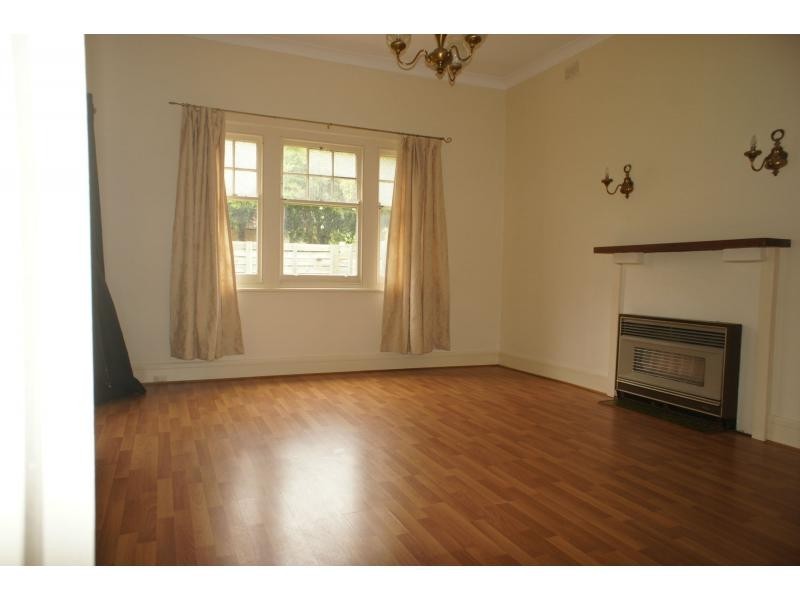 64 Eighth Avenue, St Peters SA 5069