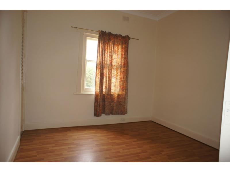 64 Eighth Avenue, St Peters SA 5069