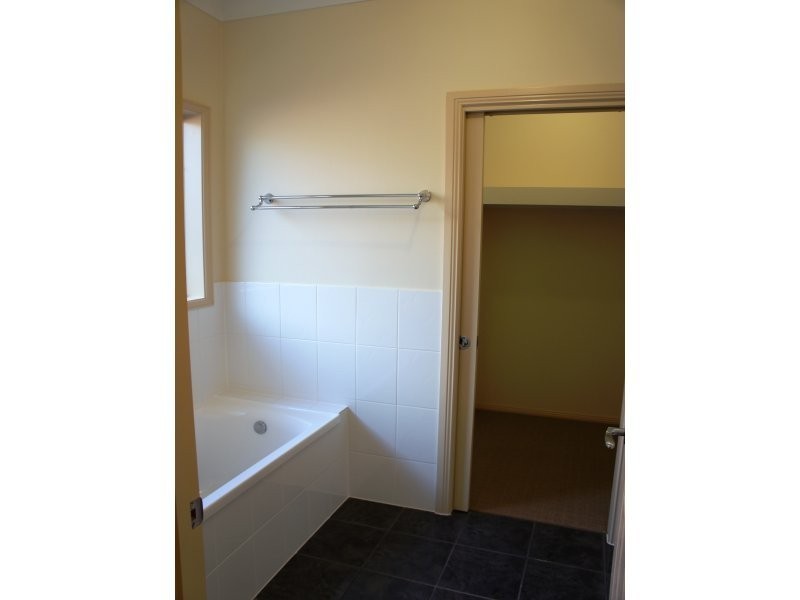 17 Woodhaven Walk, Blakeview SA 5114