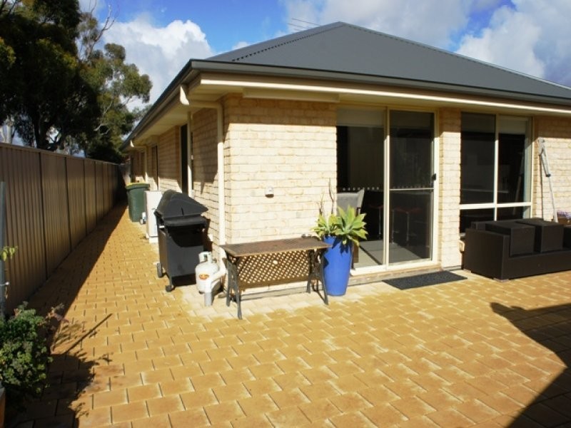 27 Gilles Crescent, Hillcrest SA 5086