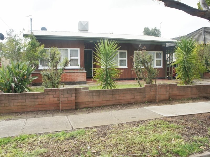 16 Sarnia Avenue, Clearview SA 5085