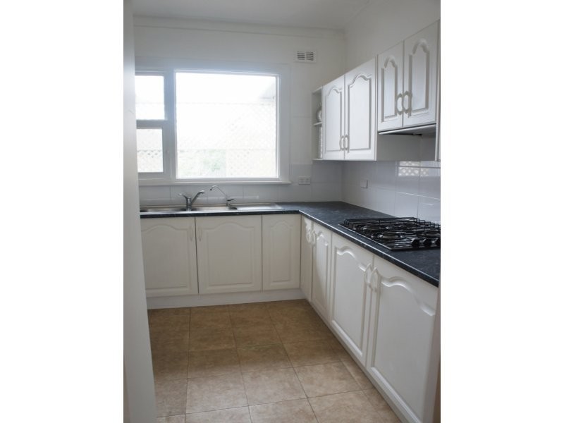 16 Sarnia Avenue, Clearview SA 5085