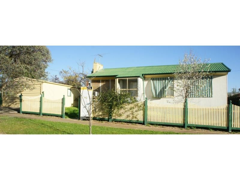27 Melrose Avenue, Clearview SA 5085