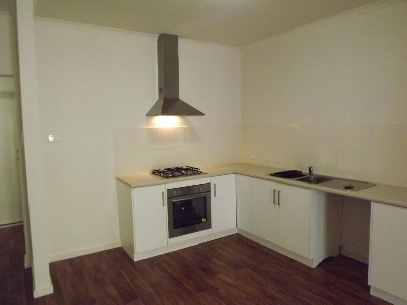 41 Macmillan Avenue, Mawson Lakes SA 5095