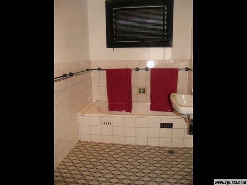 38 Avis Court, Valley View SA 5093