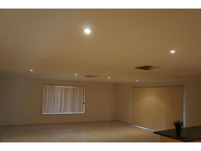 37 Manoora Street, Greenacres SA 5086