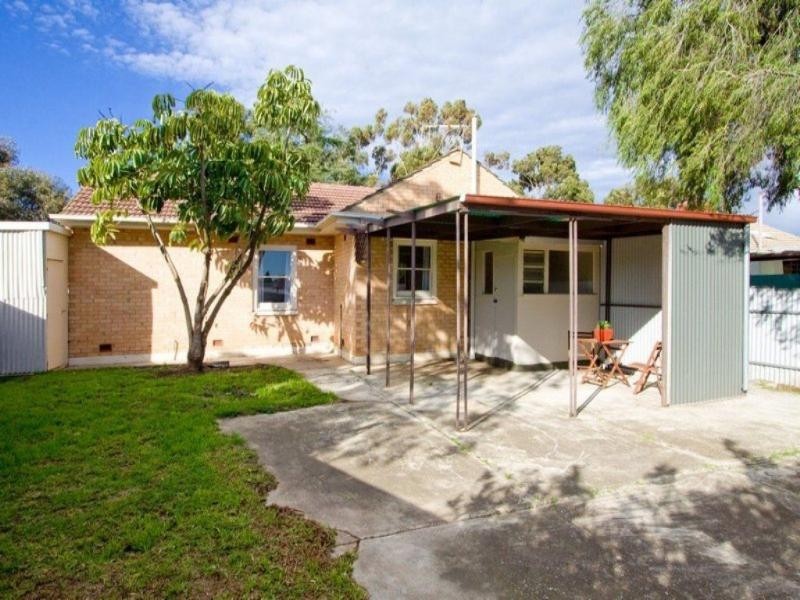 2A Selkirk Avenue, Clearview SA 5085