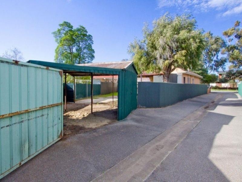 2A Selkirk Avenue, Clearview SA 5085