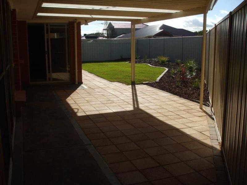 4 Field Street, Parafield Gardens SA 5107