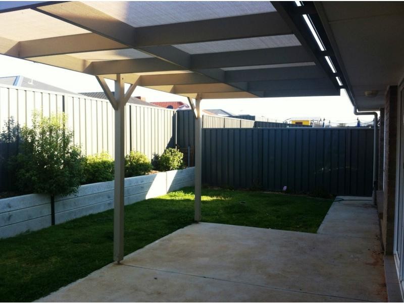 11 Vitorio Road, Munno Para West SA 5115