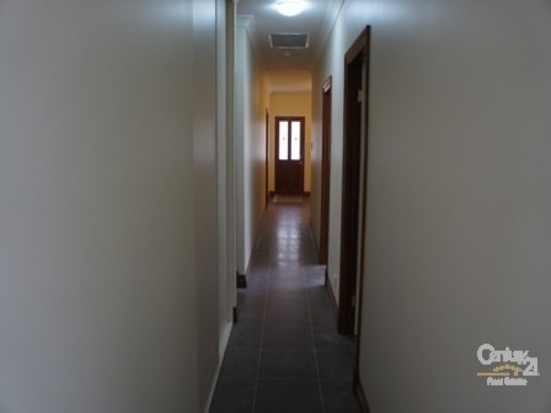 12 Melrose Avenue, Clearview SA 5085