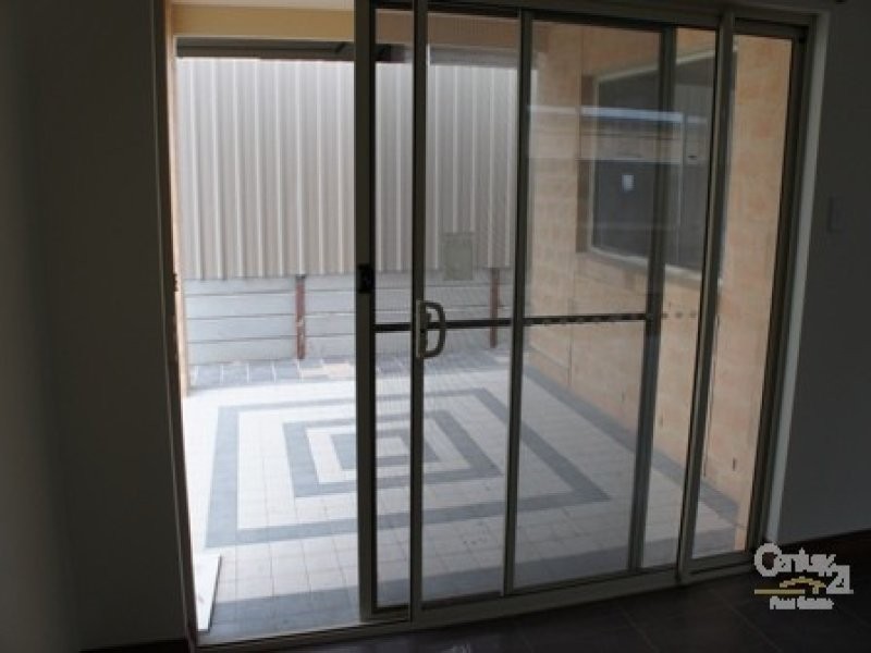 12 Melrose Avenue, Clearview SA 5085