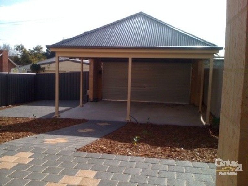 12 Melrose Avenue, Clearview SA 5085