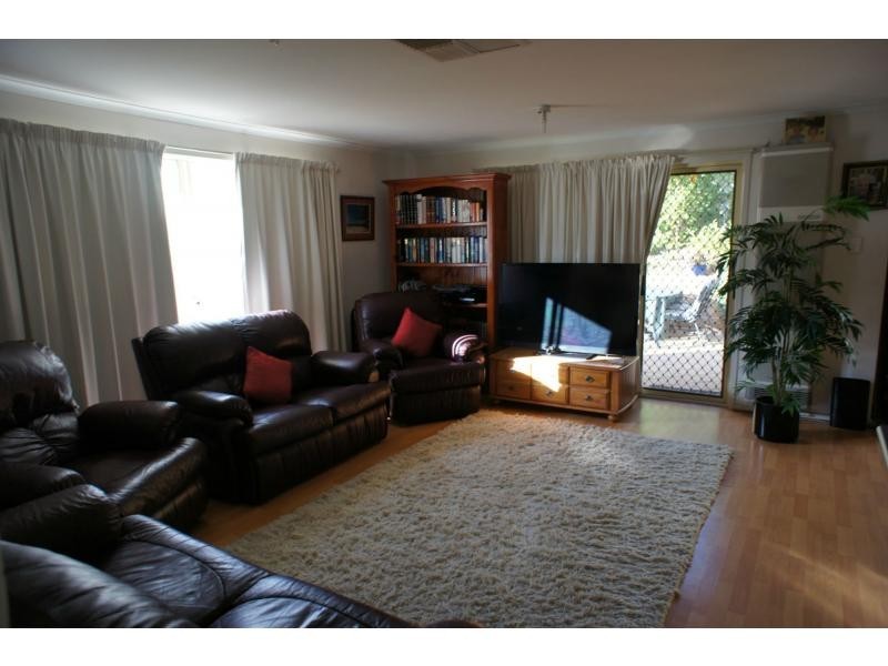 27 Creekview Drive, Walkley Heights SA 5098