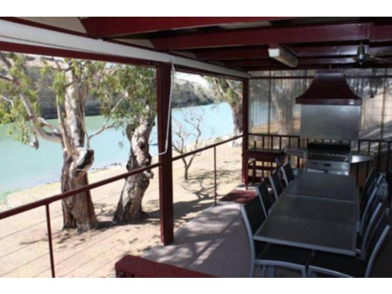 L96 Page Drive, Blanchetown SA 5357