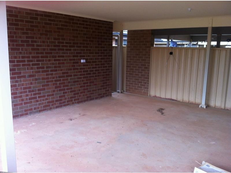 183 Newton Boulevard, Munno Para West SA 5115