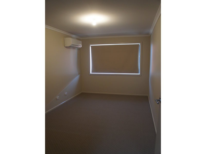 2/20 Macmillan Avenue, Mawson Lakes SA 5095