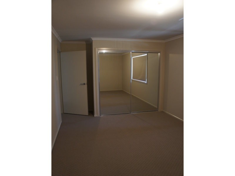 2/20 Macmillan Avenue, Mawson Lakes SA 5095