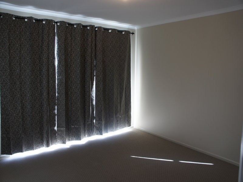 2/20 Macmillan Avenue, Mawson Lakes SA 5095