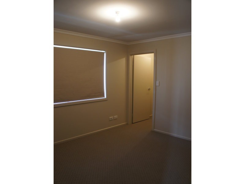 2/20 Macmillan Avenue, Mawson Lakes SA 5095