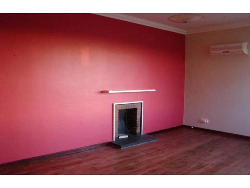 404 Grand Junction Road, Clearview SA 5085